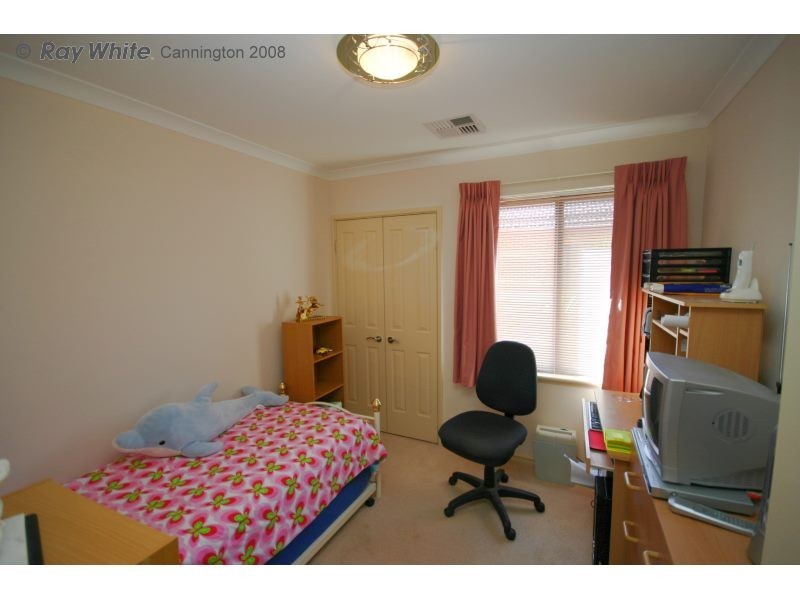 2/26 Highbury Crescent, Beckenham WA 6107