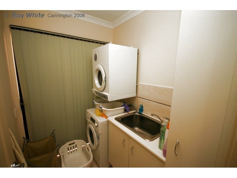 2/26 Highbury Crescent, Beckenham WA 6107