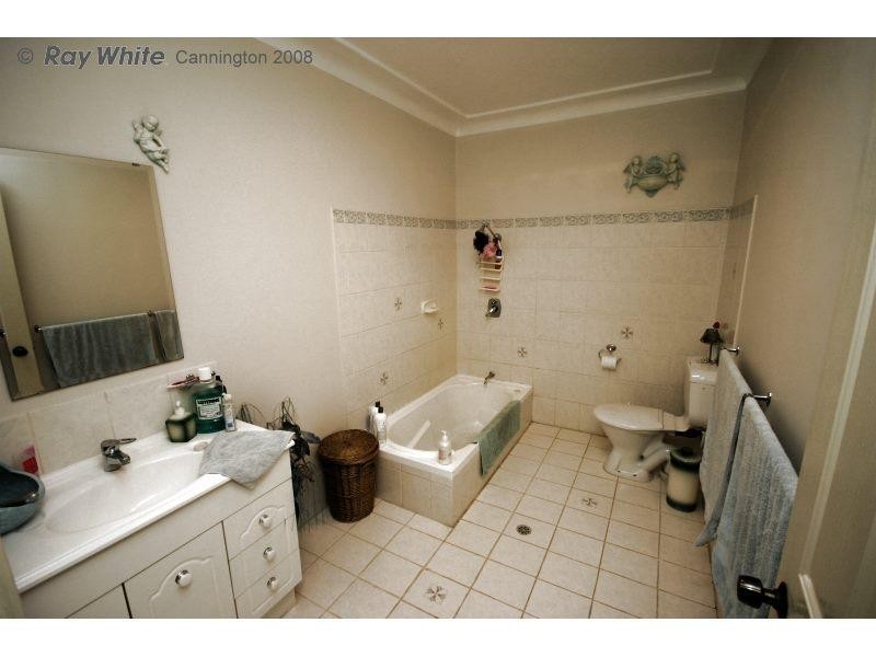 40 Lacey Street, Beckenham WA 6107