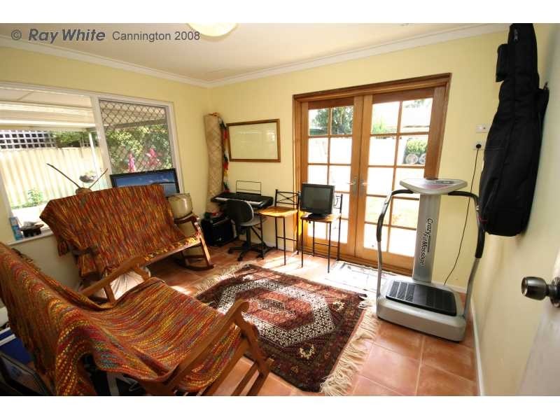 24 Keith Road, Rossmoyne WA 6148