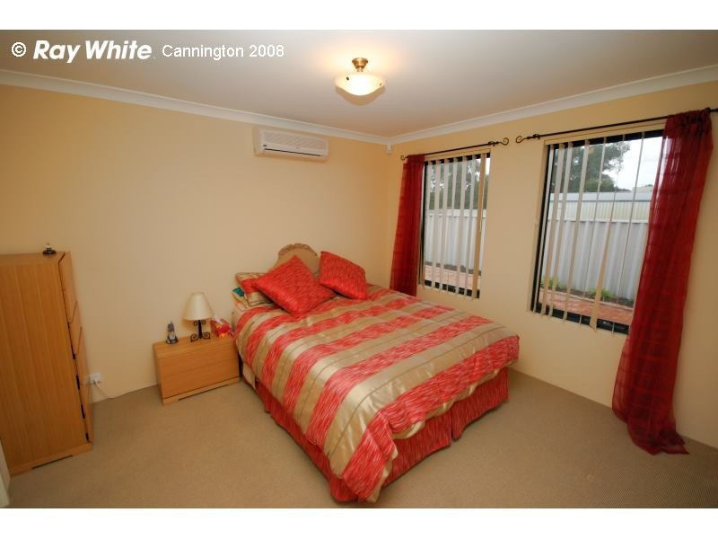 3/13 Civic Gardens, Cannington WA 6107