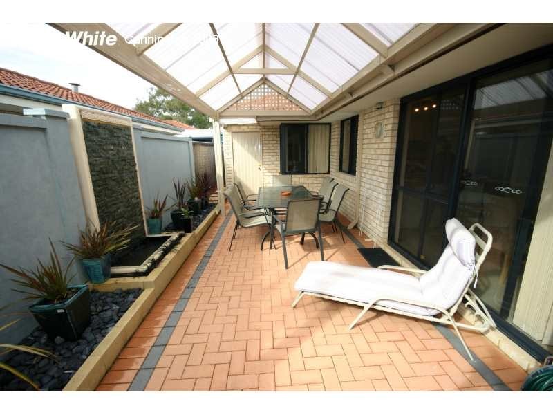 3/13 Civic Gardens, Cannington WA 6107