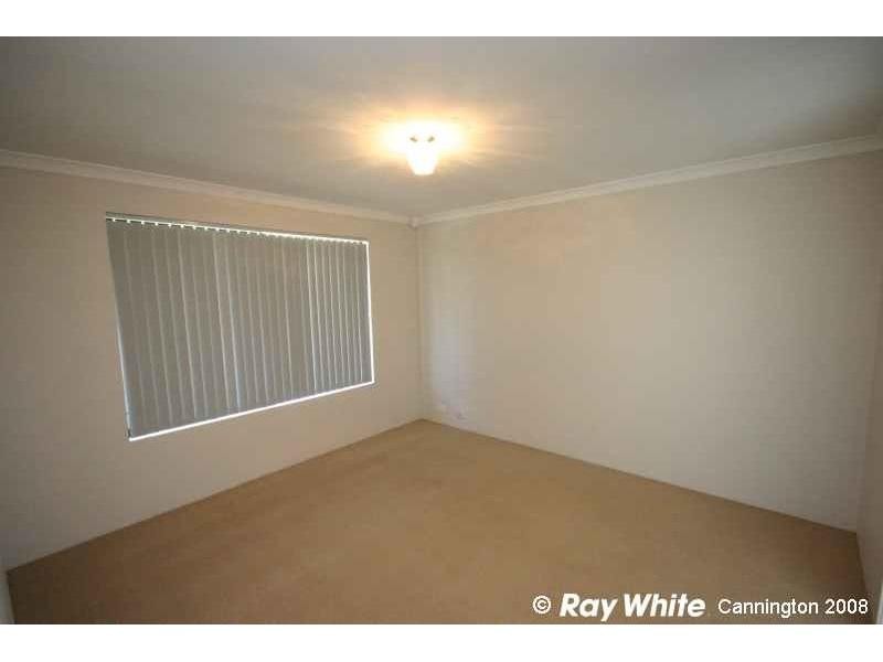 25 Petrel Close, Wilson WA 6107