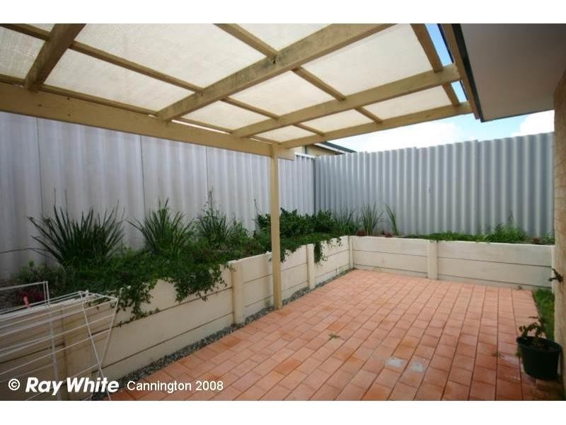 25 Petrel Close, Wilson WA 6107