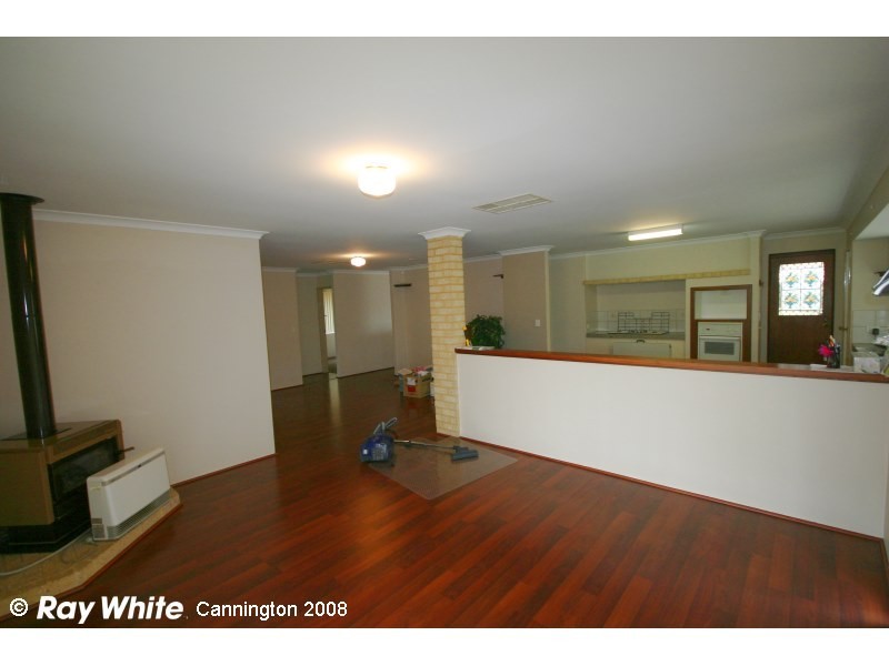 18 Schaffers Place, Thornlie WA 6108