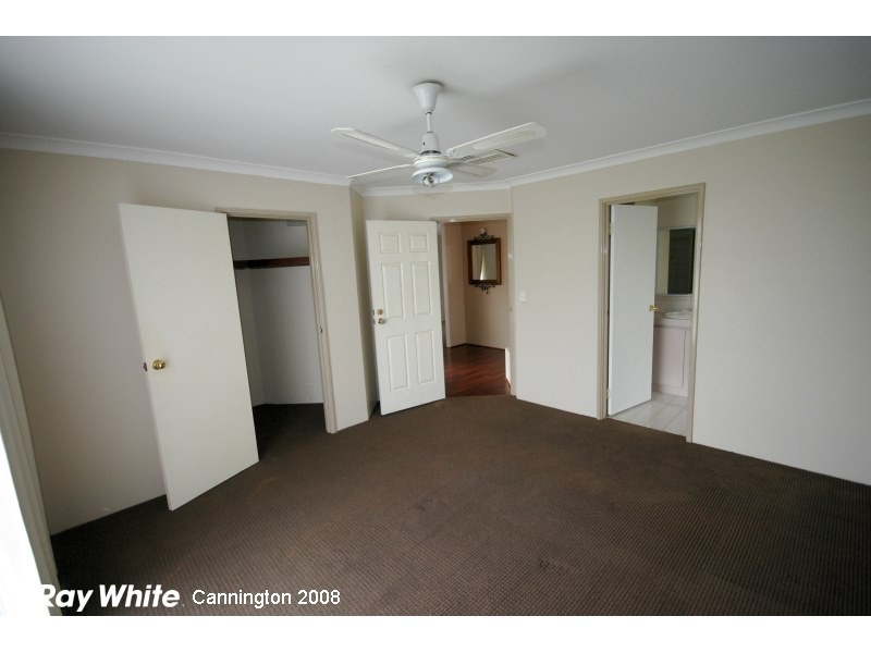 18 Schaffers Place, Thornlie WA 6108