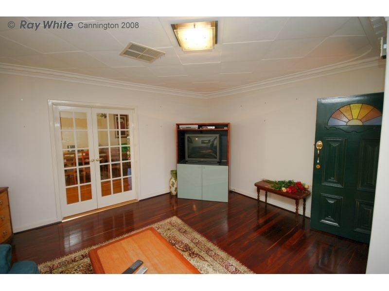 40 Lacey Street, Beckenham WA 6107