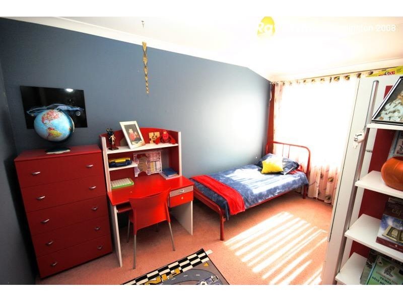 19 Dabchick Close, East Cannington WA 6107