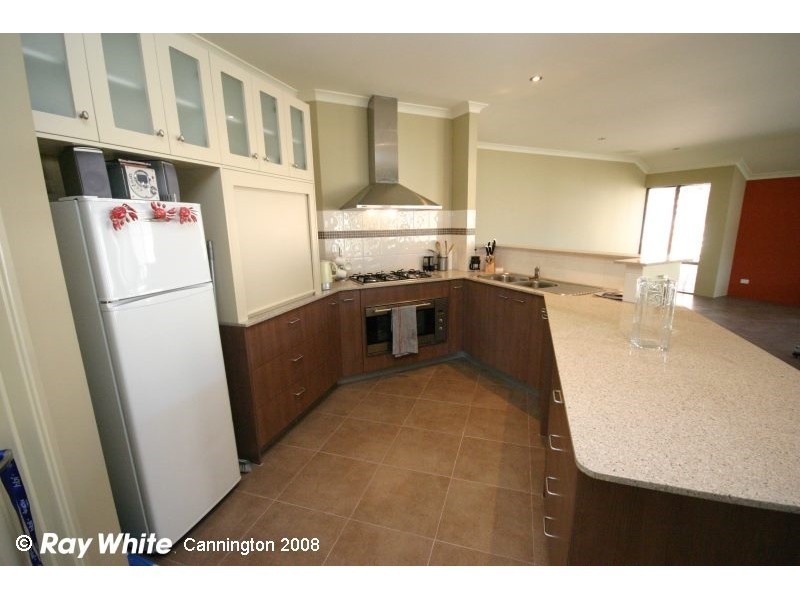 11 Palmerston Street, St James WA 6102