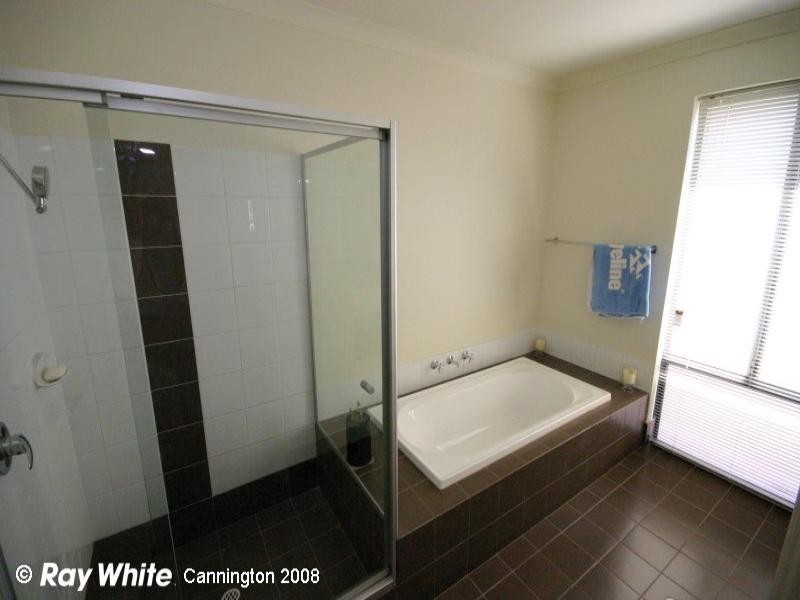 11 Palmerston Street, St James WA 6102