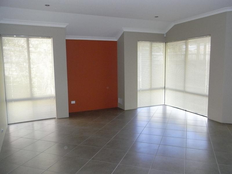 11 Palmerston Street, St James WA 6102