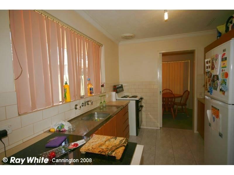 5 Lowth Road, Beckenham WA 6107