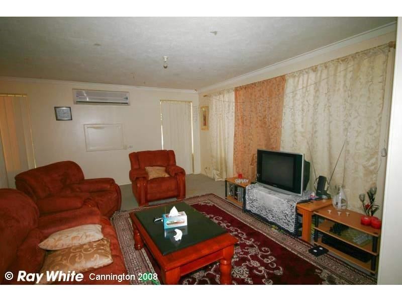 5 Lowth Road, Beckenham WA 6107