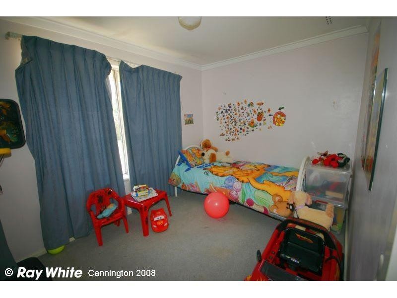 5 Lowth Road, Beckenham WA 6107