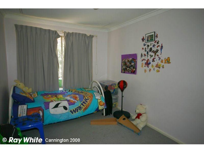 5 Lowth Road, Beckenham WA 6107