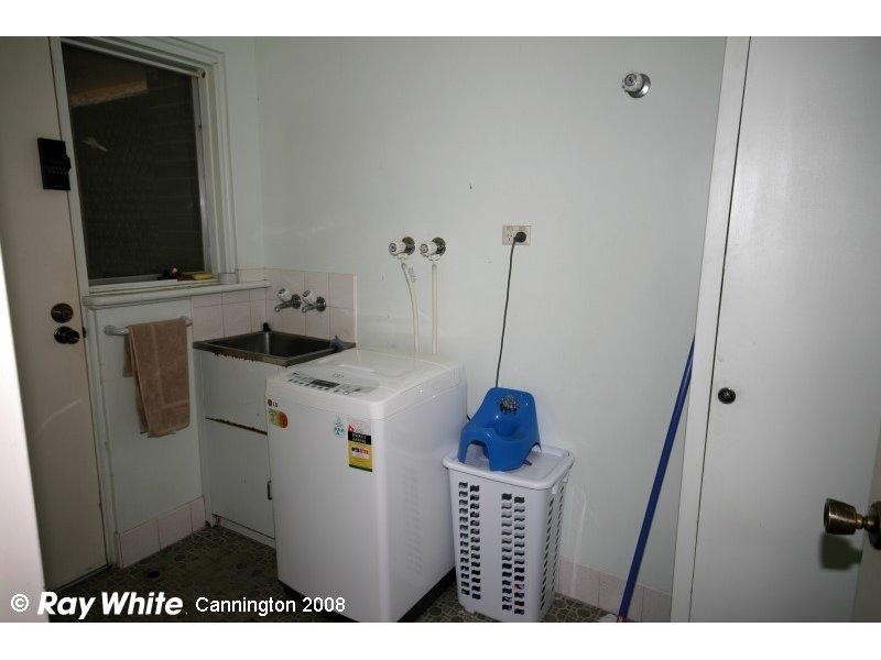 5 Lowth Road, Beckenham WA 6107