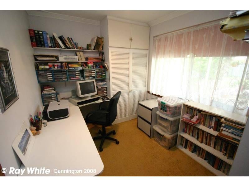 15 Langham Gardens, Wilson WA 6107