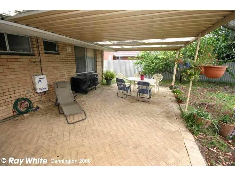 15 Langham Gardens, Wilson WA 6107