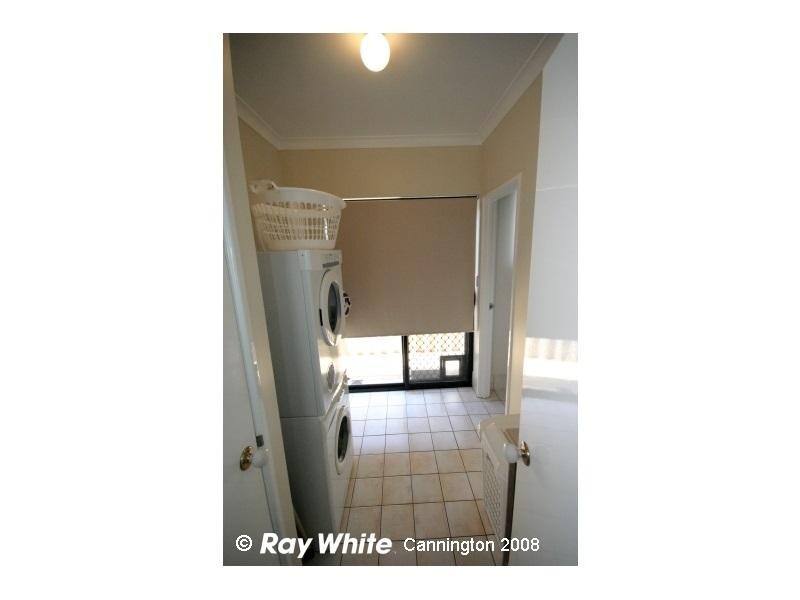 12 Walton Street, Queens Park WA 6107