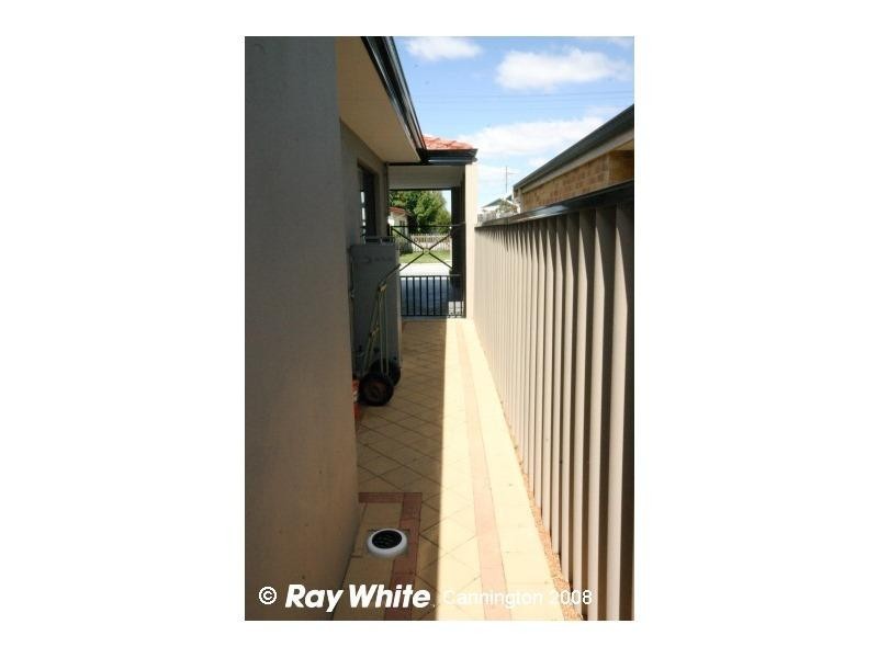 12 Walton Street, Queens Park WA 6107