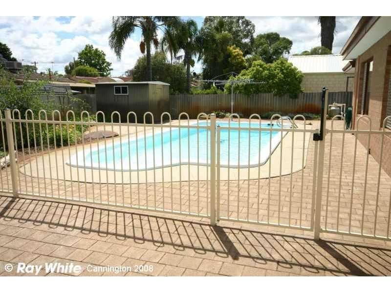 27 Cerberus Avenue, Parkwood WA 6147