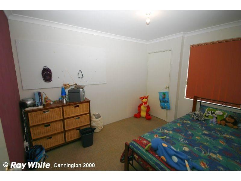 27 Beaumont Parkway, Success WA 6164