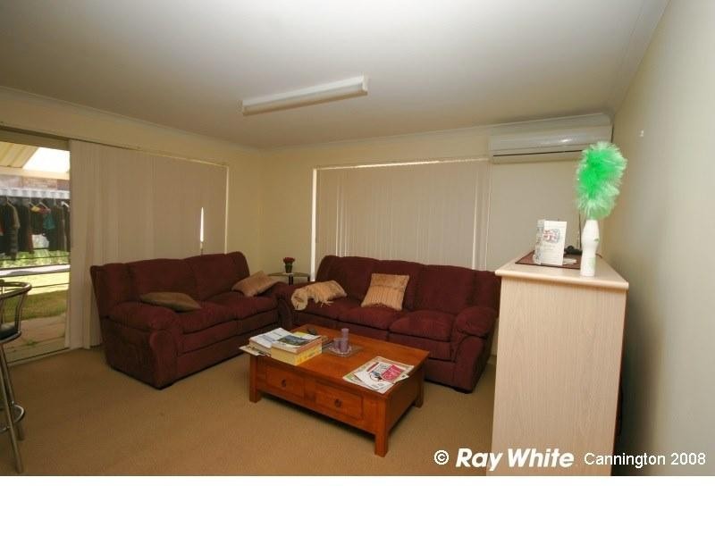 1 Salesian Court, Queens Park WA 6107