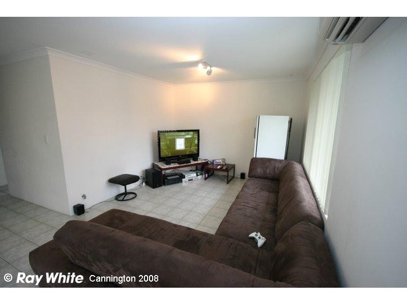 1 Weetman Cove, Cannington WA 6107