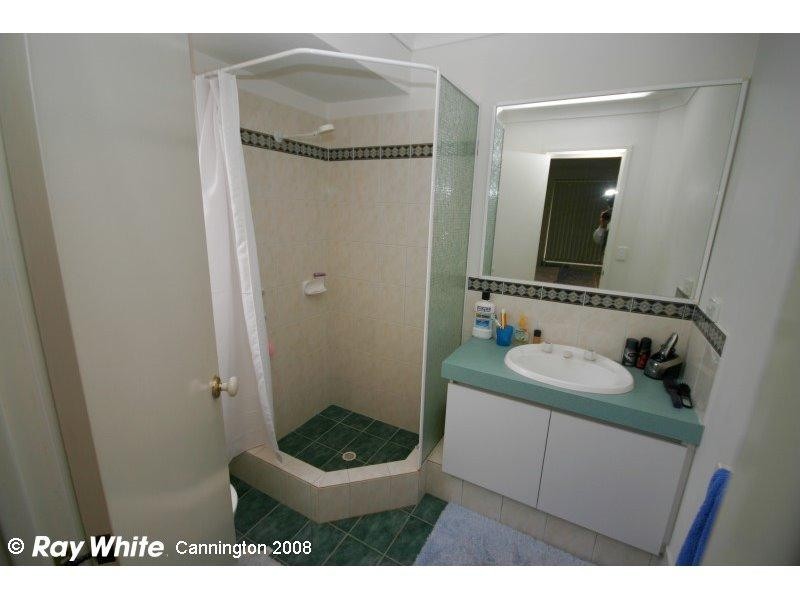 1 Weetman Cove, Cannington WA 6107