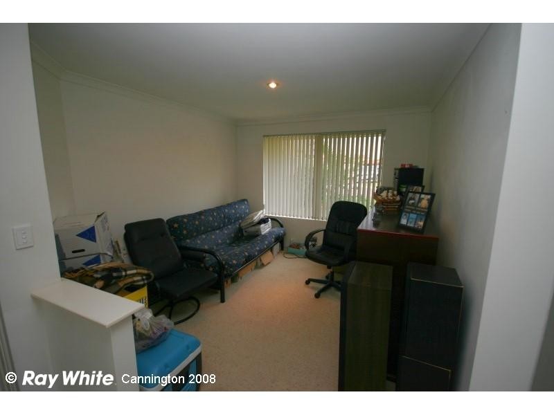 1 Weetman Cove, Cannington WA 6107