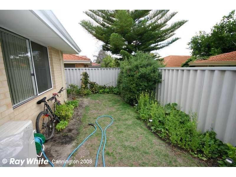 1 Weetman Cove, Cannington WA 6107