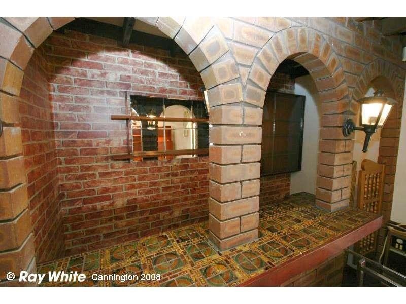 32 Cohuna Drive, Armadale WA 6112