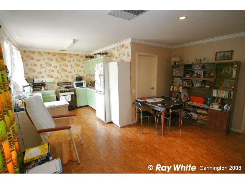 5 Brindley Street, Wilson WA 6107