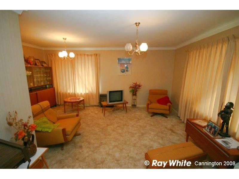 5 Brindley Street, Wilson WA 6107