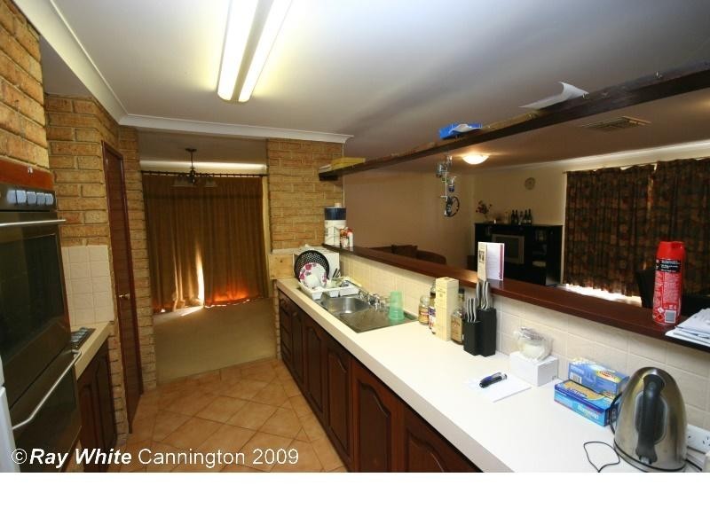 25 Clarke Street, East Cannington WA 6107