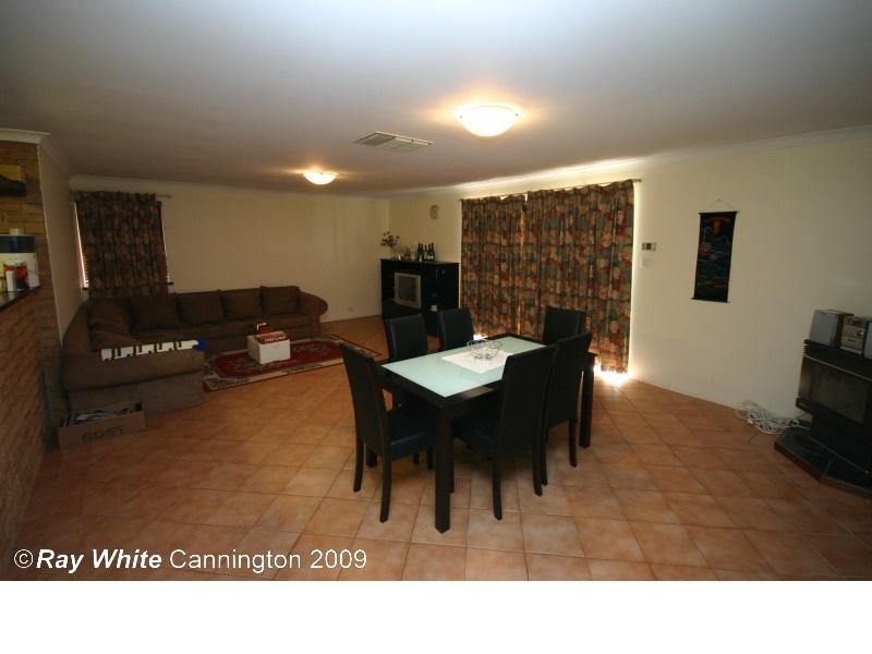 25 Clarke Street, East Cannington WA 6107