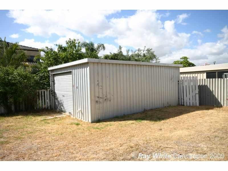 25 Clarke Street, East Cannington WA 6107