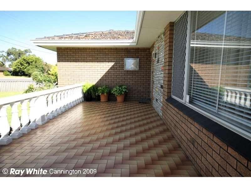 12 Brixton Street, Beckenham WA 6107