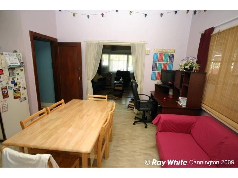 8 Central Terrace, Beckenham WA 6107