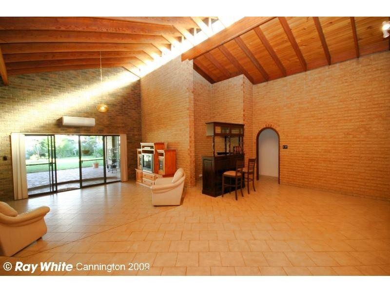 157 William Street, Beckenham WA 6107