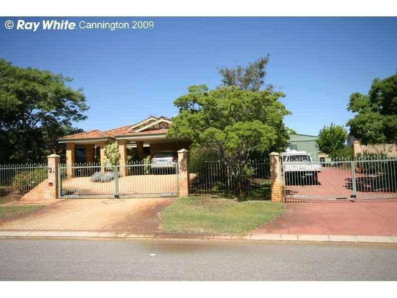 6 Carpenteria Crescent, Kenwick WA 6107