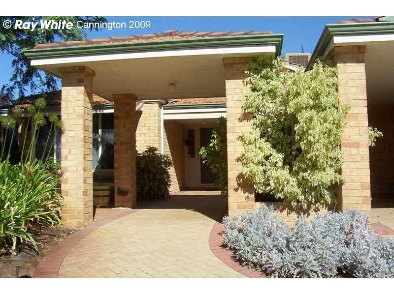 6 Carpenteria Crescent, Kenwick WA 6107