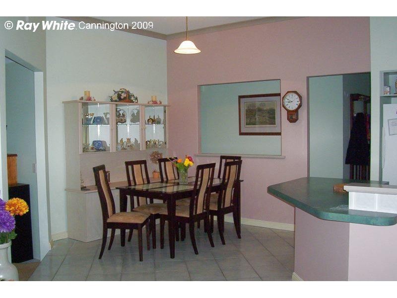 6 Carpenteria Crescent, Kenwick WA 6107