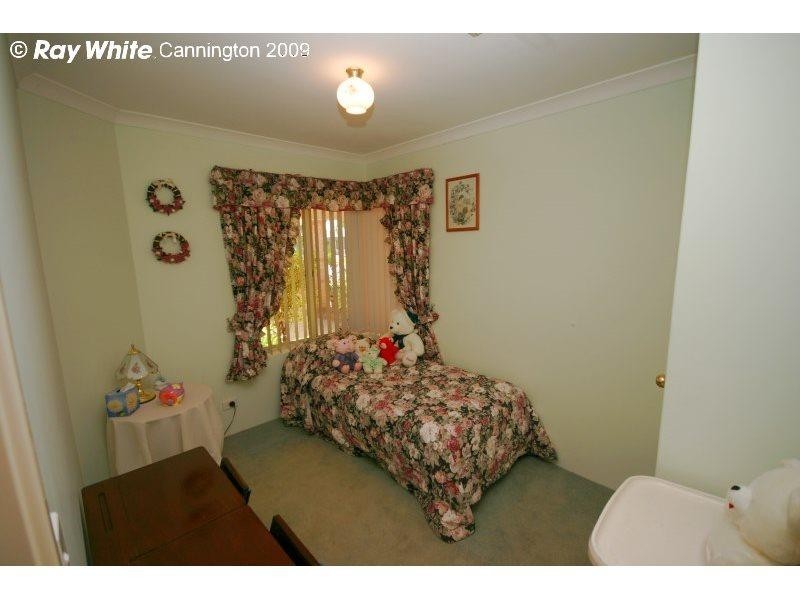 6 Carpenteria Crescent, Kenwick WA 6107