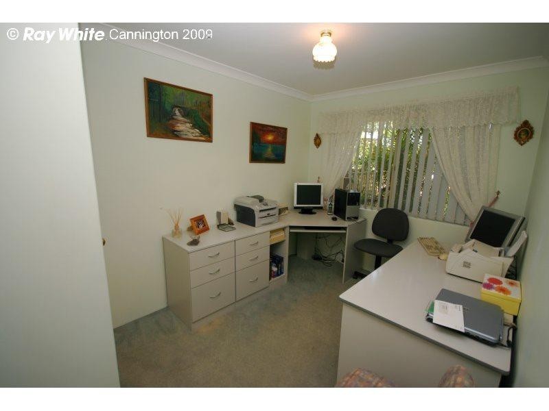 6 Carpenteria Crescent, Kenwick WA 6107