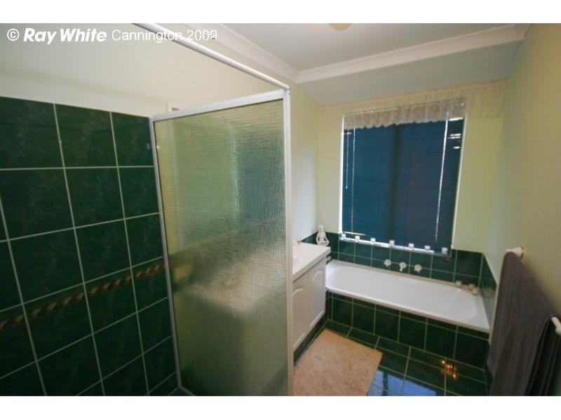 6 Carpenteria Crescent, Kenwick WA 6107