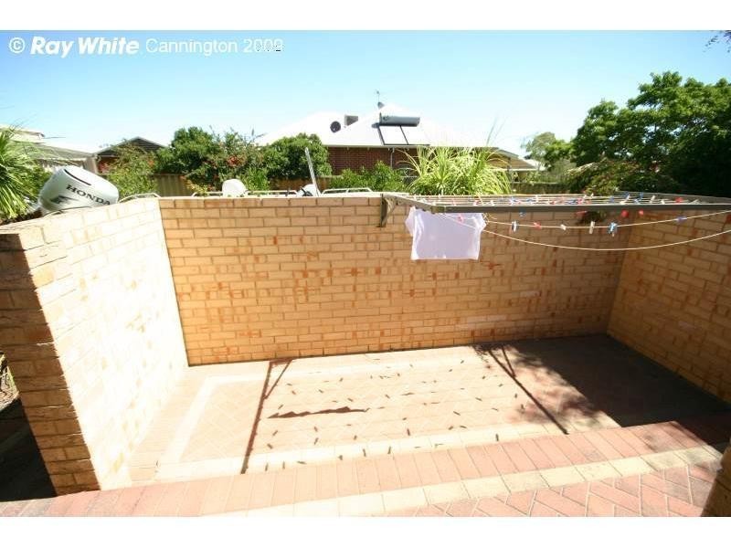 6 Carpenteria Crescent, Kenwick WA 6107