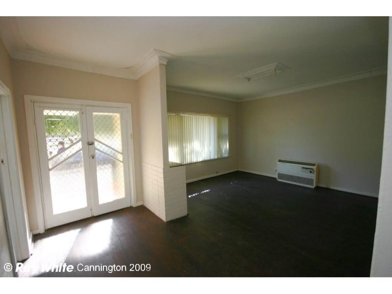 223 Sevenoaks Street, Cannington WA 6107