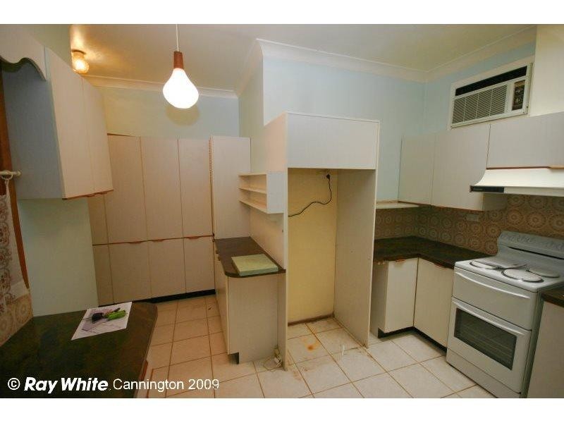 18 Jubilee Street, Beckenham WA 6107