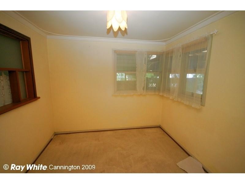 18 Jubilee Street, Beckenham WA 6107